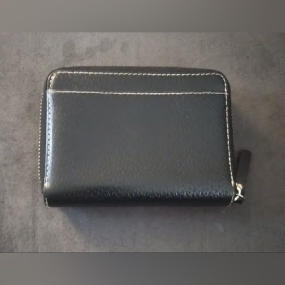 Kate Spade wallet - Picture 2 of 4